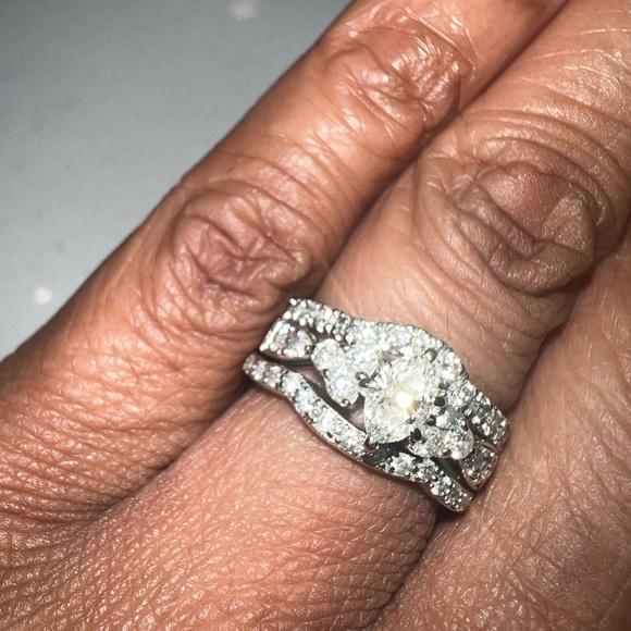 3 Piece Diamond Ring Bridal Set size 7 - Picture 3 of 5